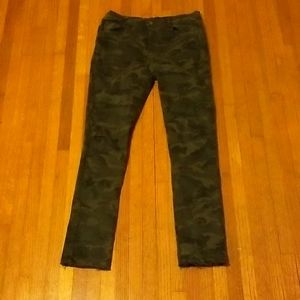 Camo print skinny jeans
